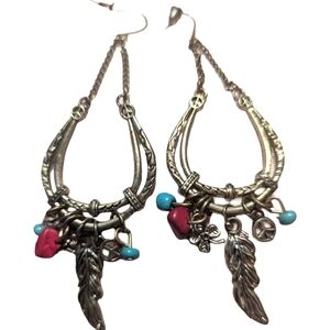 Unbranded Silvertone Southwestern Charm Earrings Pre-Loved